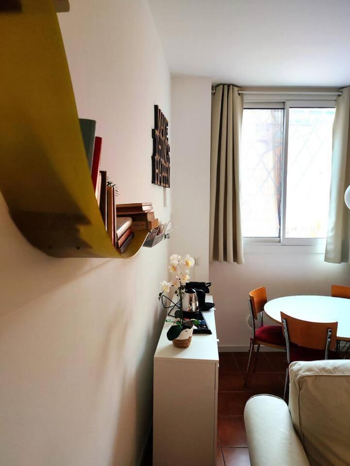 Bilocale Santagostino Appartement Milan